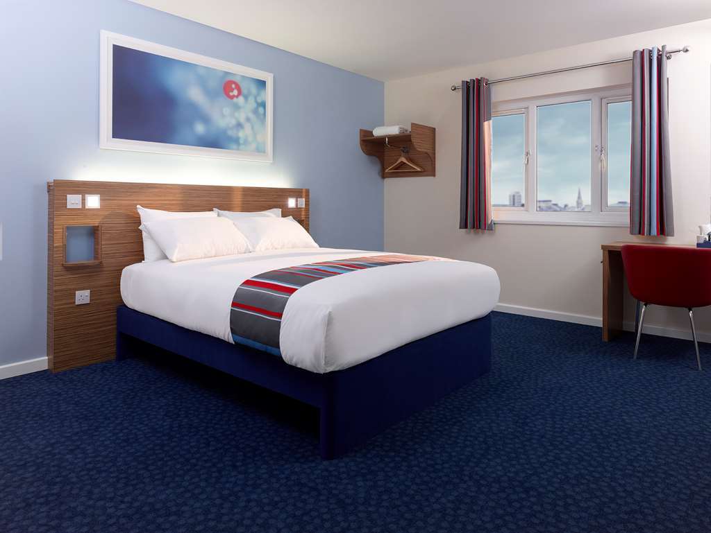 Travelodge Мидлвич Номер фото