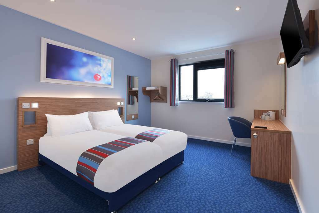 Travelodge Мидлвич Номер фото